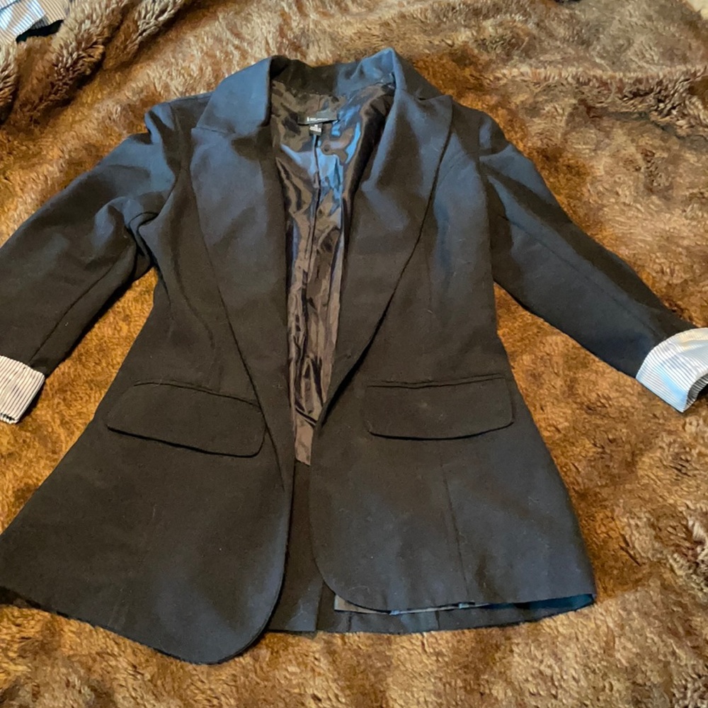 Satin cuffed long black blazer